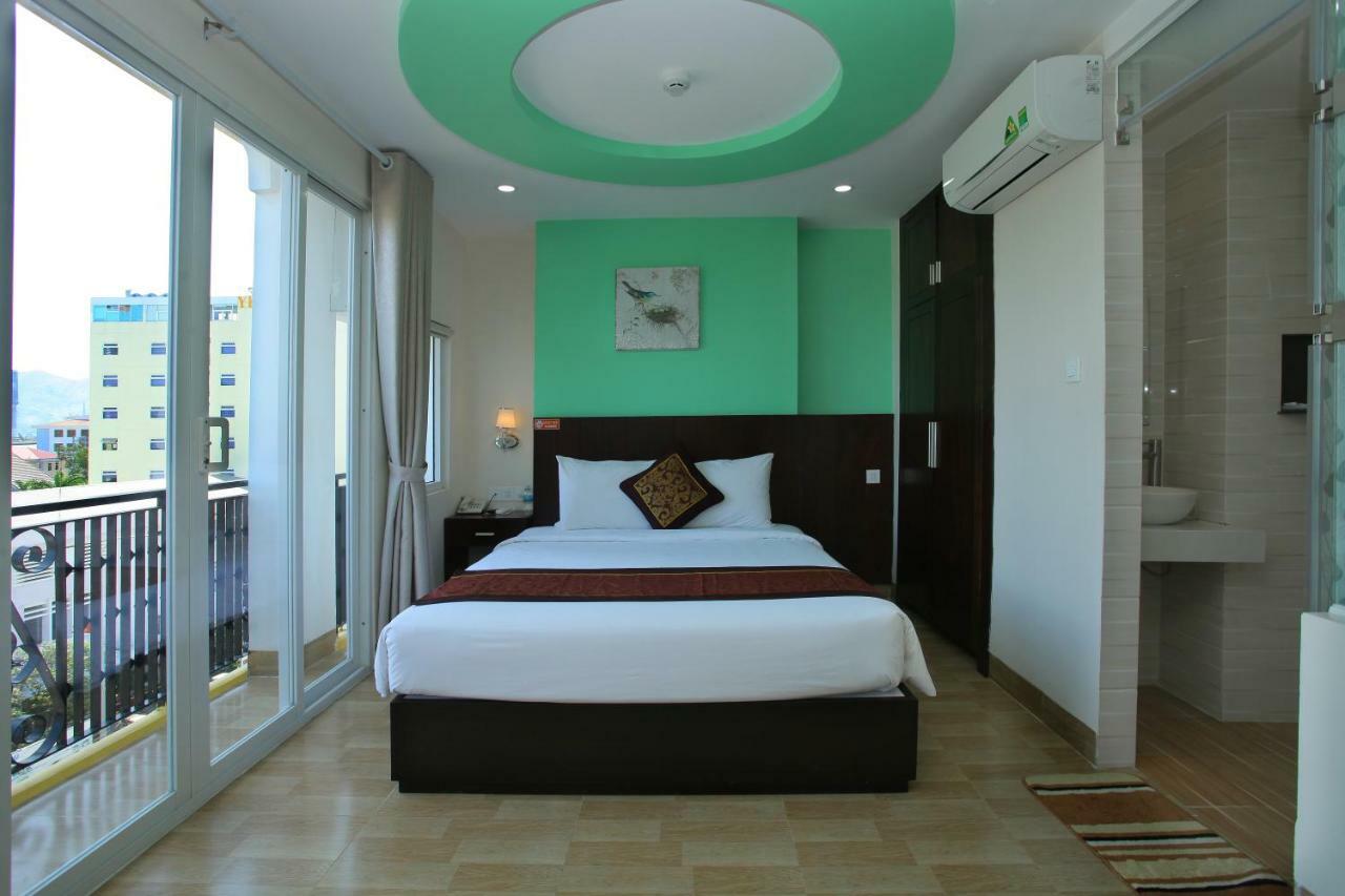 Melyna Hotel Nha Trang Eksteriør bilde